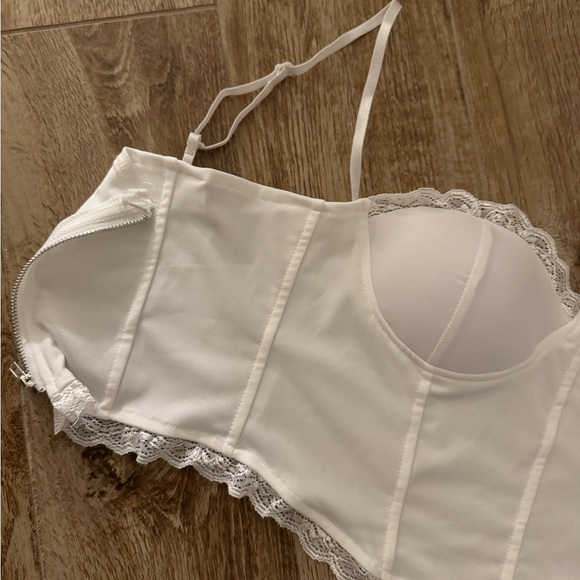White Lace Corset Top - Picture 3 of 4